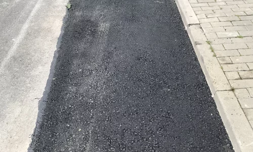 Nowy asfalt na ul. Żołnierzy Wojska Polskiego – zakończono prace na 150-metrowym odcinku